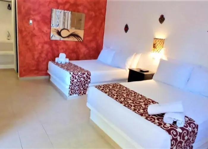 Casa De Flores Hotel 3*