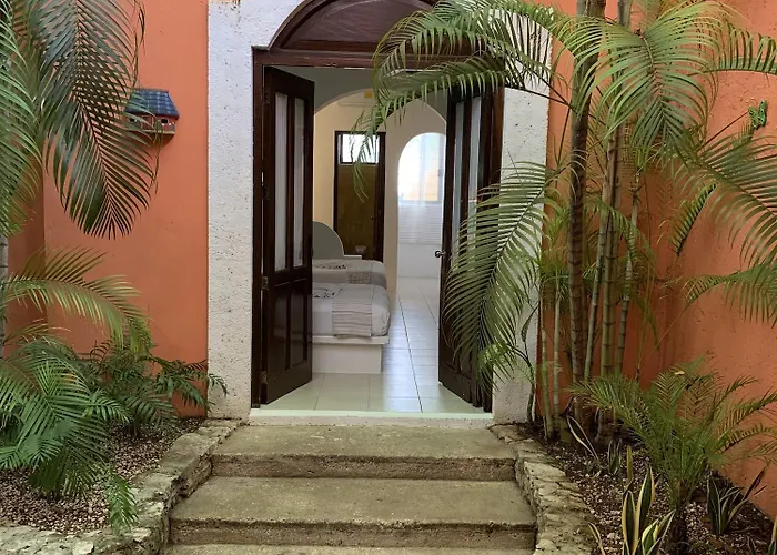 Casa De Flores 3*