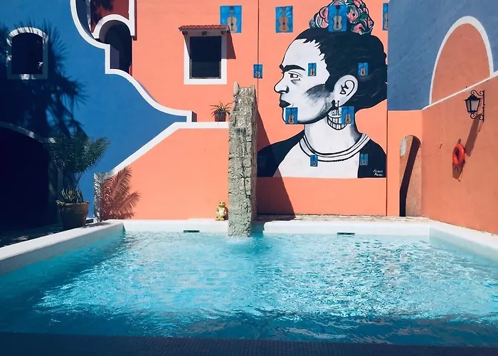 Casa De Flores 3*