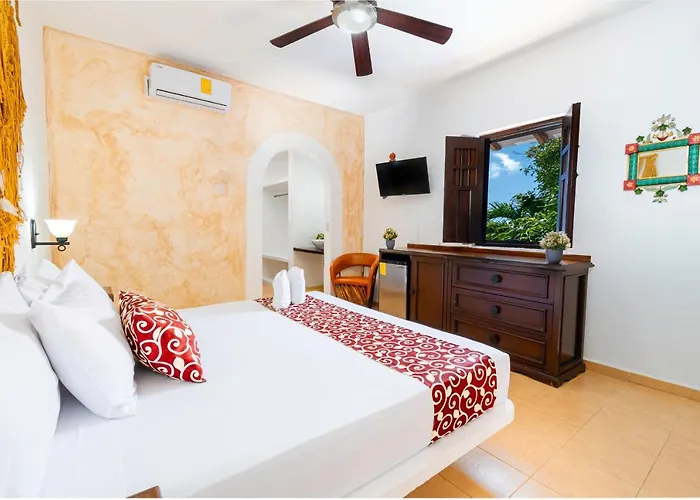 Hotel Casa De Flores 3*