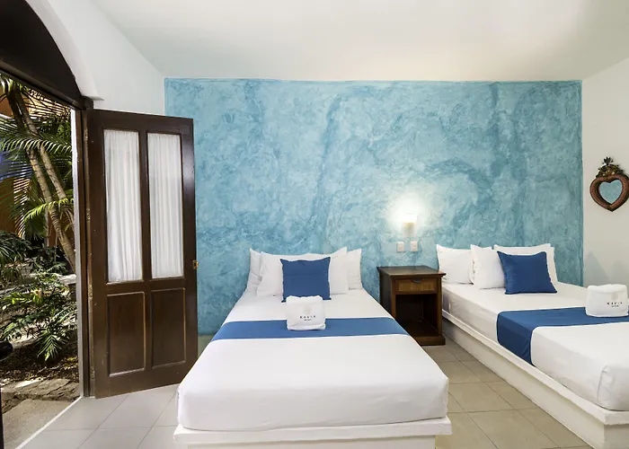 Casa De Flores 3*